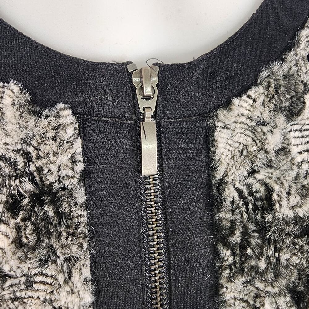 Alfred Dunner Womens Faux Fur Cardigan Sweater Full Zip Size 12 Black Abstract - Picture 6 of 11